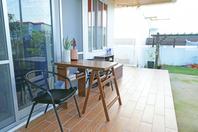 タイルデッキの費用相場について