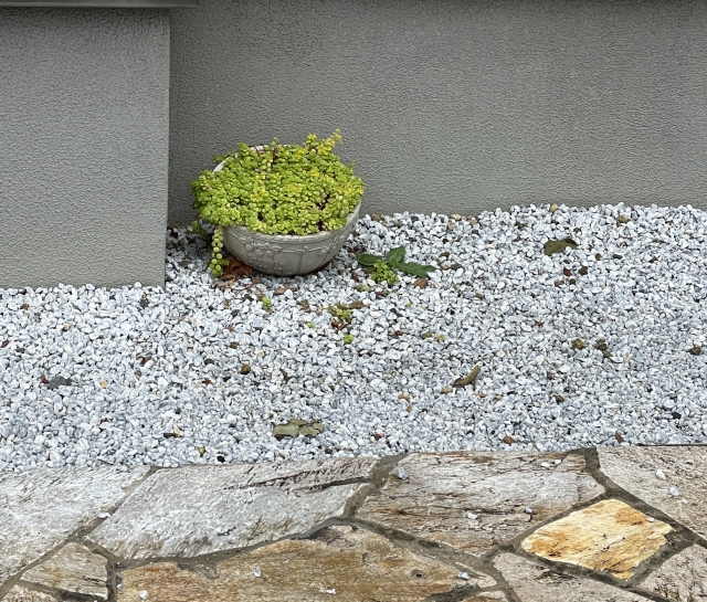 外構に使われる砂利の種類