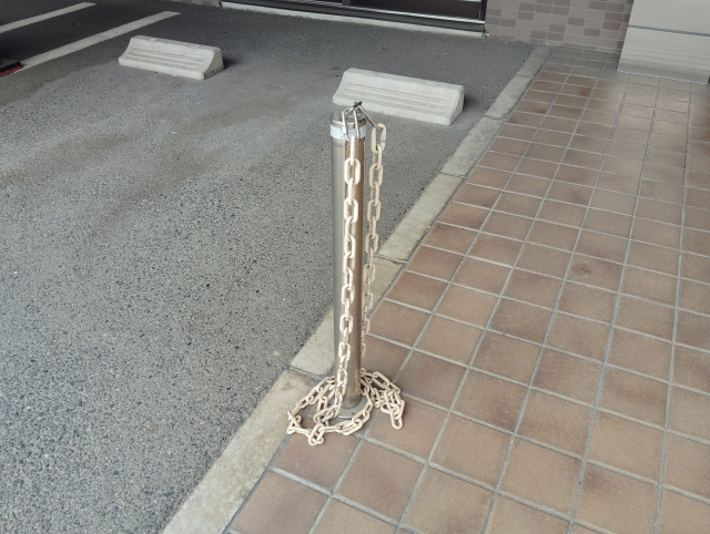 車の敷地への侵入の問題