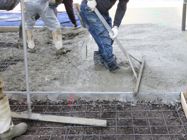 玄関アプローチ兼駐車場の施工の注意点