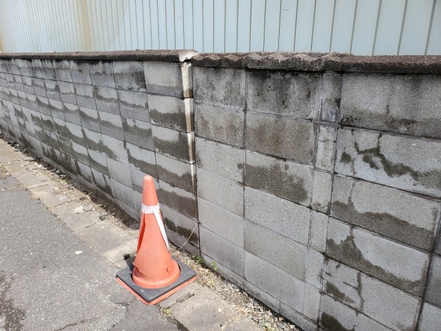 ブロック塀の耐久性が疑問視される理由