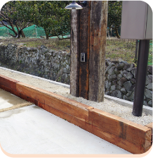 天然ウッドの工事のイラスト