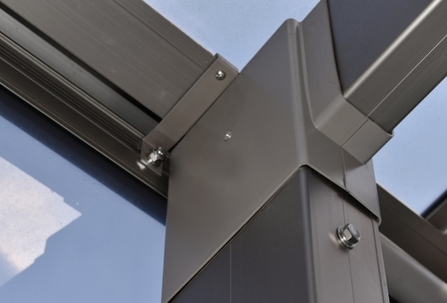 カーポートのネジ